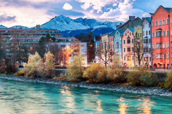 Discover the MEININGER hotel in Innsbruck