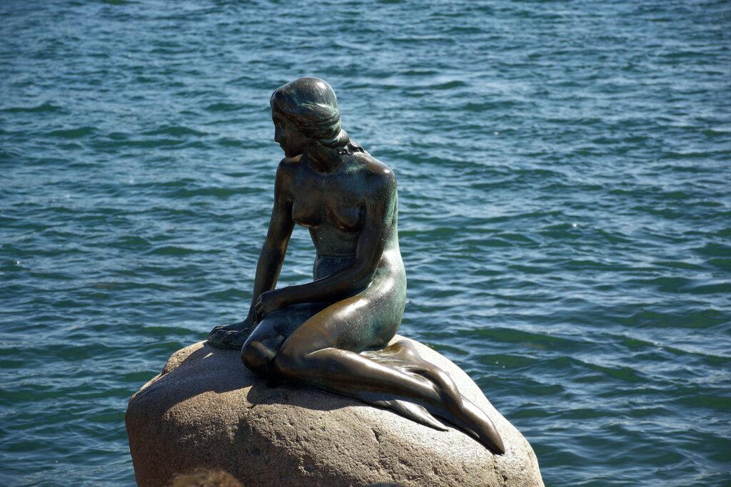 One Day in Copenhagen - The Little Mermaid statue in Copenhagen