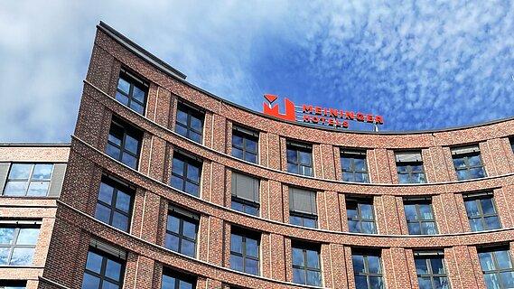 MEININGER Hotels investiert in ESG, Digitalisierung und Arbeitgebermarke