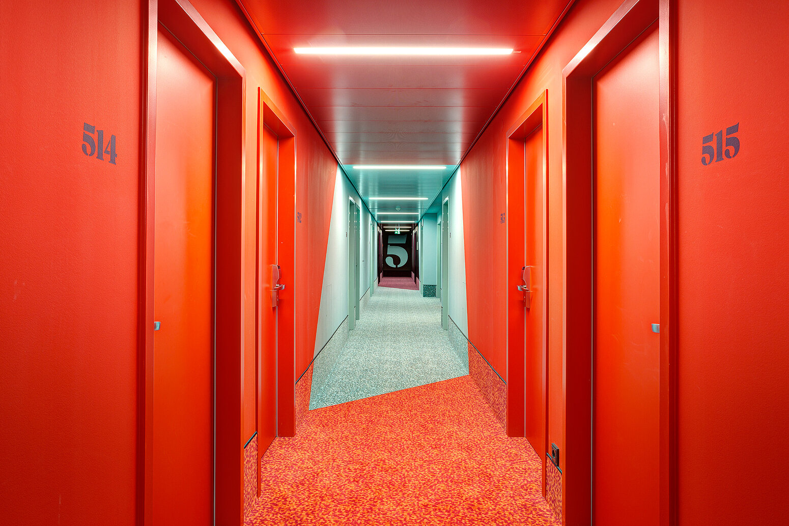 MEININGER Hotel Leipzig Hauptbahnhof Hallway