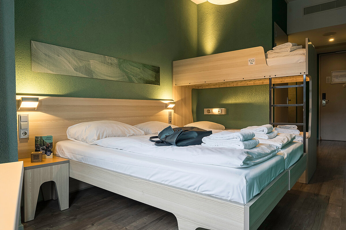 Mehrbettzimmer MEININGER Hotel Amsterdam City West